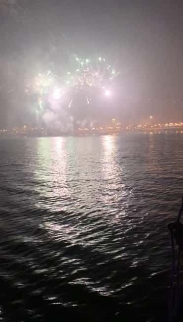 Lisbon:New Year's Eve on a Sailboat - Key Points