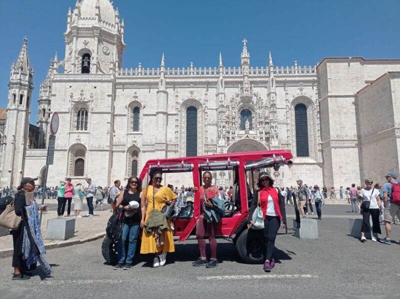 Lisbon:Private guided historical sightseeing Tour by TUK-TUK - The 7 Hills Viewpoints Without the Climb