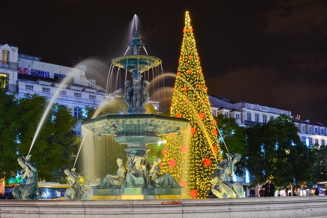 Lisbon's Festive Highlights: A Private Christmas Walking Tour - Discovering the Festive Vibe at Parque Eduardo VII