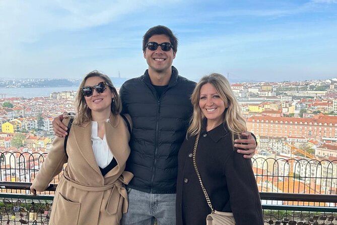 Lisbon's Old Town Private Tuk Tuk Tour (1 Hour and 30 Minutes) - Scenic Overlooks: Senhora do Monte and Santa Luzia