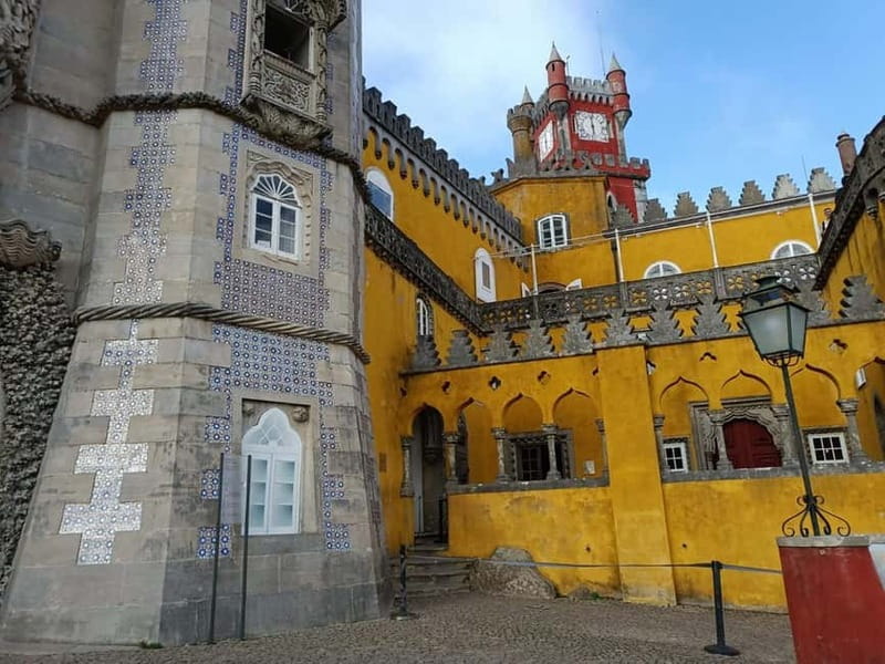 Lisbon:Sintra, Pena Palace, Moorish Castle, Qta De Regaleira - The Experience of a Private Guided Tour