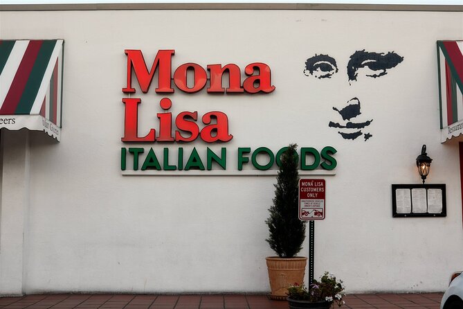 Little Italy Food and Drink Walking Tour: Pizza, Pasta & Piazzas - Engaging Guides: Knowledgeable and Personable