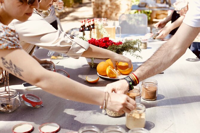 Live an Experience Among Orange Trees in Huerto Ribera - Practicalities: Meeting Point, Transport, and Group Size