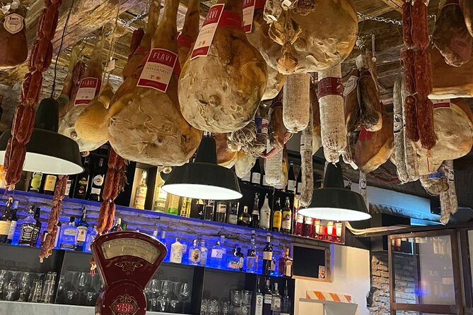 Live cooking class pasta -Small group or Private,in 5 languages - Practical Details: Duration, Meeting Point, and Group Size