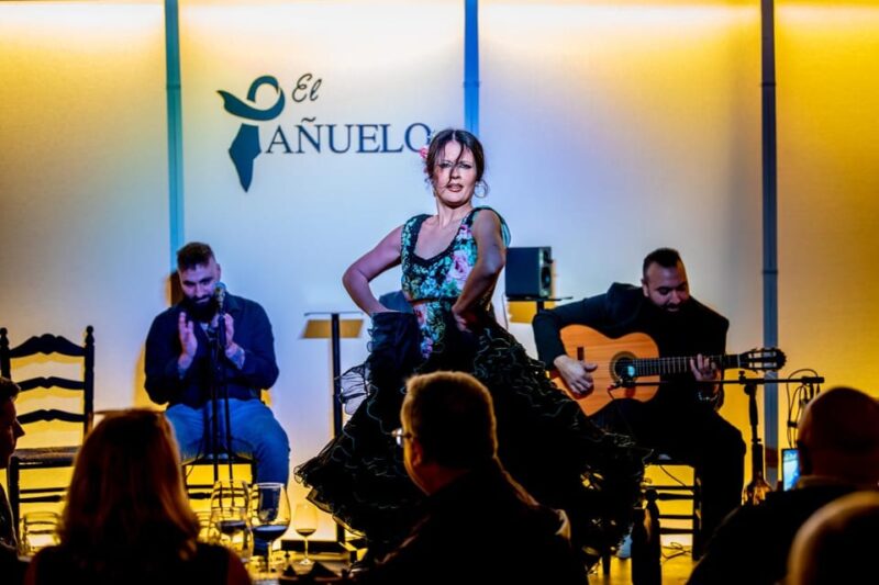 Live flamenco + tasting - Gourmet Tasting: A Delicious Complement