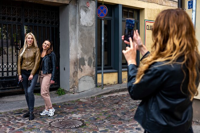 Live guide tour via WhatsApp - Vilnius Ghetto - Visiting Vilnius Theatre Lele and Vokiečių Gatvė