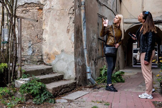 Live guide tour via WhatsApp - Vilnius Ghetto - The Logistics of the Live Guide Tour via WhatsApp