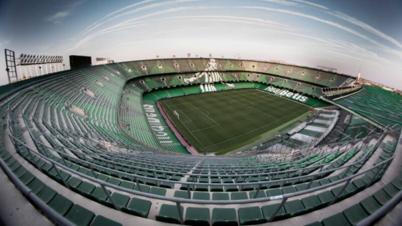 Live Real Betis football matches & atmosphere with local fan - Discover the Excitement of a Real Betis Football Match in Sevilla