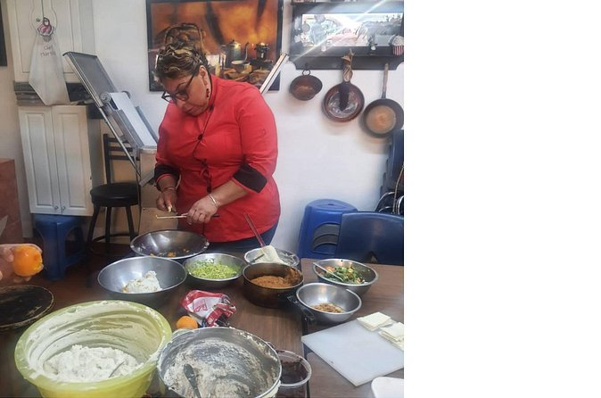 Live the Experience of Making Tamales Like a Real Mexican - Cooking with a Traditional Mexican Cook