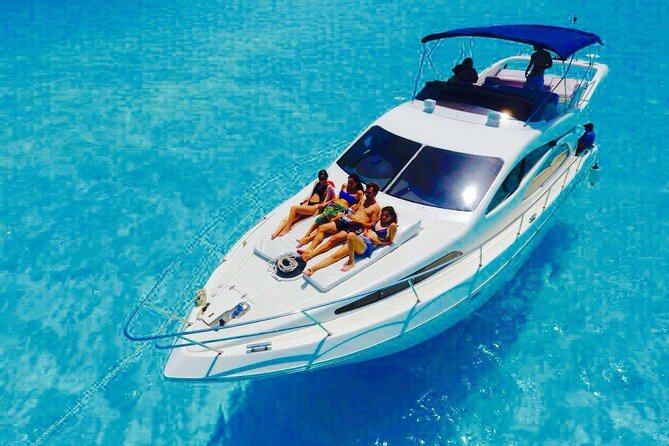 "Live the Luxury Life: Rent Your Own Yacht in Cancun!" - Key Points