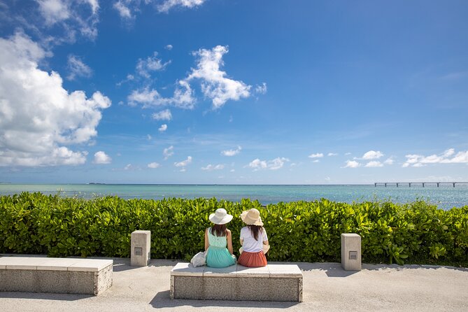 Live this unique experience. Catamaran to Isla Mujeres Tour. Open Bar included. - Logistics and Group Experience
