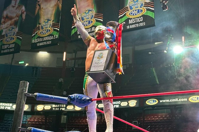 Live Wrestling from the Best Area of the Arena Mexico - The Value of the Digital Guide and Cultural Insight