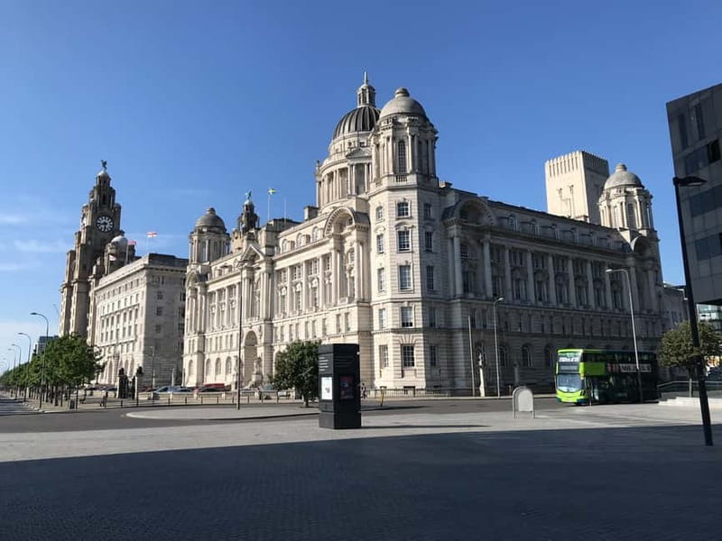 Liverpool: 1-Hour Guided Tour along the Waterfront - Visiting the Landmarks of the Liver Building and the ‘Three Graces’