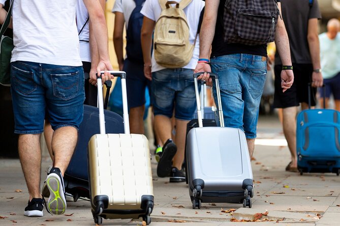 Liverpool Airport Transfer 1 to 14 Passengers One Way Transfer - Meeting Point and Ease of Access