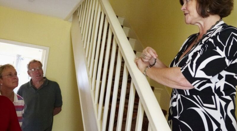 Liverpool: Beatles Childhood Homes Private Taxi Tour - The Role of the Local Driver Guide