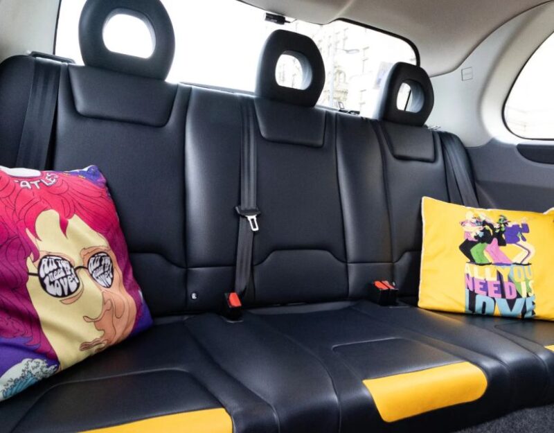 Liverpool: Beatles-Themed Private Taxi Tour with Transfers - Exploring the Sites That Inspired Iconic Songs