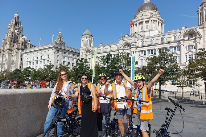 Liverpool City Centre Highlights Tour - The World-Famous Cavern Club and The Beatles Connection
