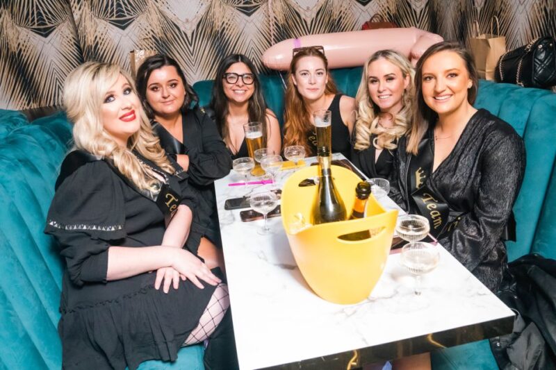 Liverpool: FunnyBoyz Benidorm Bingo Cabaret Show (Fridays) - Food and Drinks: Complimentary and Optional Extras