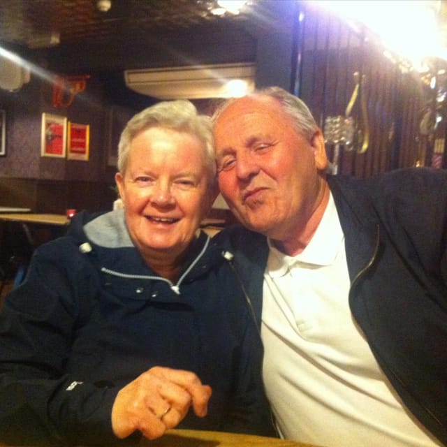 Liverpool: Guided Pub Crawl Tour with 3 Drinks - Liverpool: Guided Pub Crawl Tour with 3 Drinks