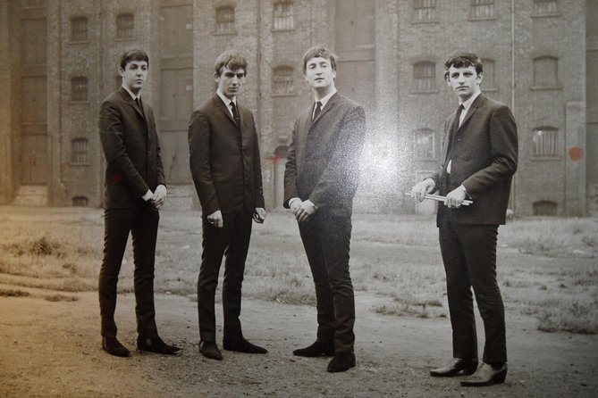 Liverpool Legends: A Cultural & Historic Journey - Visiting the Beatles Statue: A Must-See for Music Fans