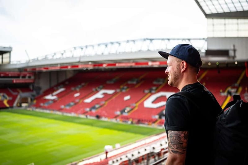 Liverpool: Liverpool Football Club Museum and Stadium Tour - Inside the Players Tunnel and Dressing Rooms