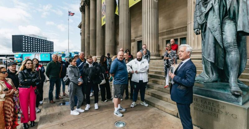 Liverpool: Official Peaky Blinders Coach Tour of Merseyside - The Local Guide’s Role and Storytelling Style