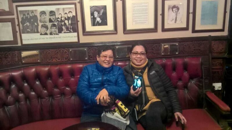 Liverpool: Private Beatles Tour - Waterfront and Beatles Statues for Memorable Photos