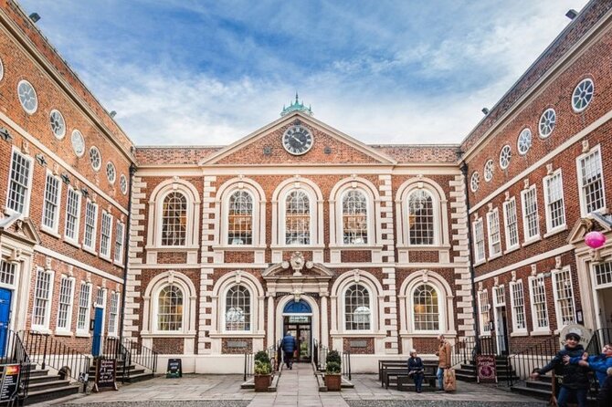 Liverpool Quest: Self Guided City Walk & Immersive Treasure Hunt - Suitable for a Wide Range of Groups