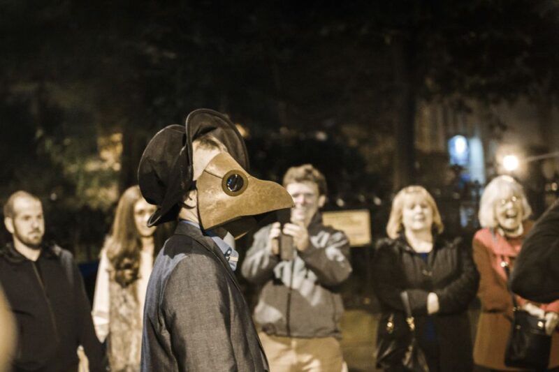 Liverpool: Theatrical History Tour and The Dead House - Starting at the Queen Victoria Monument in Derby Square