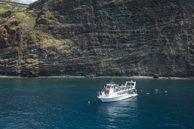 Living Sea Boat Trip in Madeira from Funchal - Homemade Lunch and Alentejo Wines Aboard