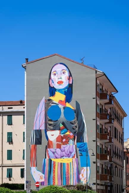 Livorno Photo Tour in English - Key Points