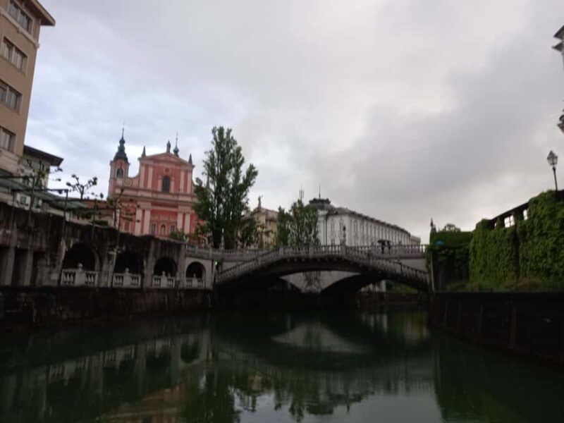 Ljubljana castle on foot :) con guida in italiano - Practical Details: Pacing, Physical Requirements, and Accessibility