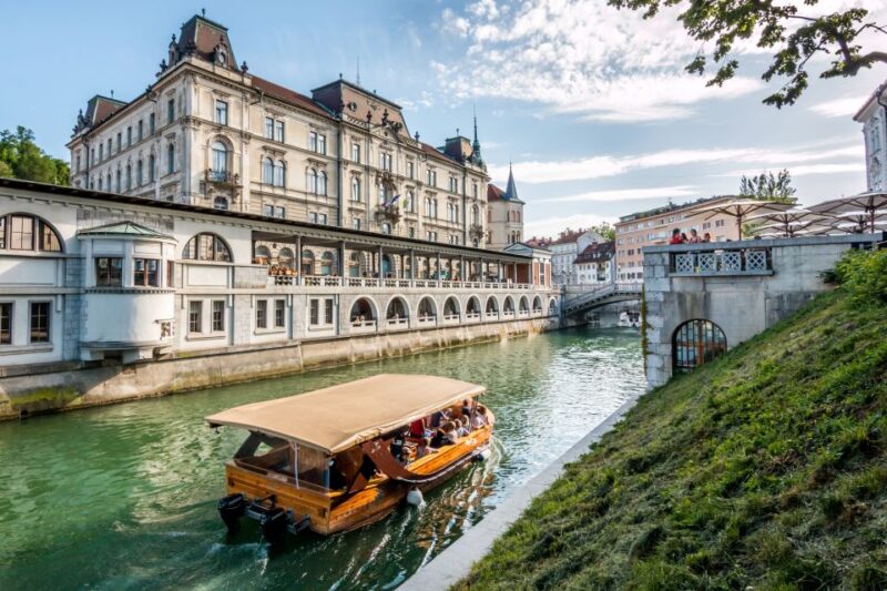 Ljubljana: City Card - Enjoy a Guided City Tour and Discover Local Highlights