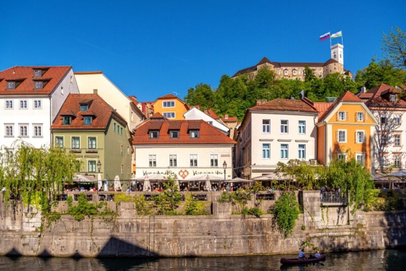 Ljubljana: Guided Walk & Funicular Ride to Ljubljana Castle - Discover Ljubljana in Just 2 Hours with a Guided Walk and Funicular Ride