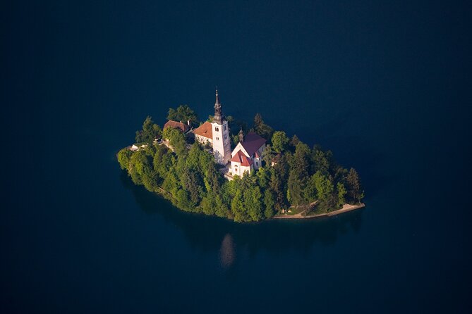 Ljubljana: Lake Bled Experience small group half-day tour - Visiting Bled Castle and Its Panoramic Views