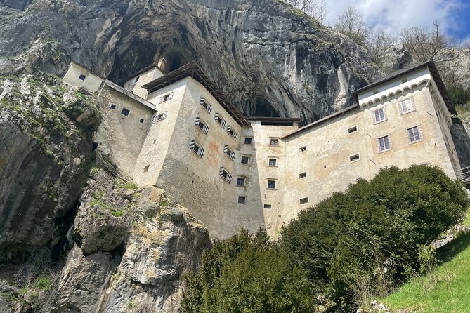 Ljubljana, Postojna Cave&Predjama Castle with Tickets from Zagreb - Practical Details: Booking, Group Size, and Weather
