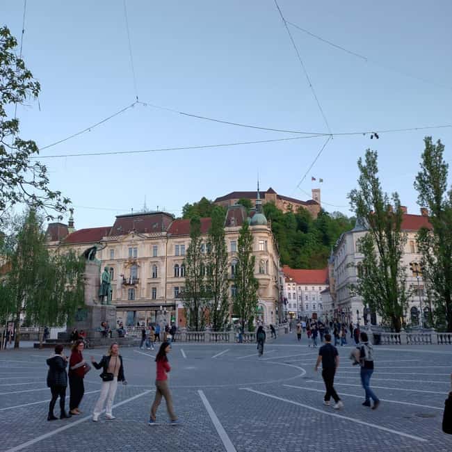 Ljubljana: Private Guided City Tour - Exploring the Architectural Elegance Along the Ljubljanica River