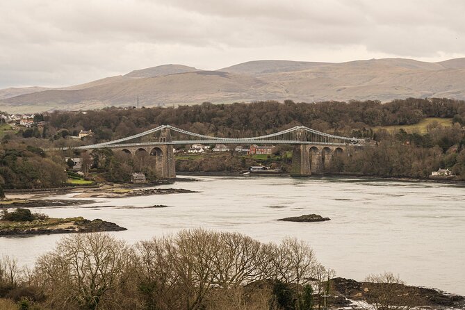 Llanberis, Conwy and Caernarfon Castle: A Self-Guided Driving Tour of Snowdonia - Key Points