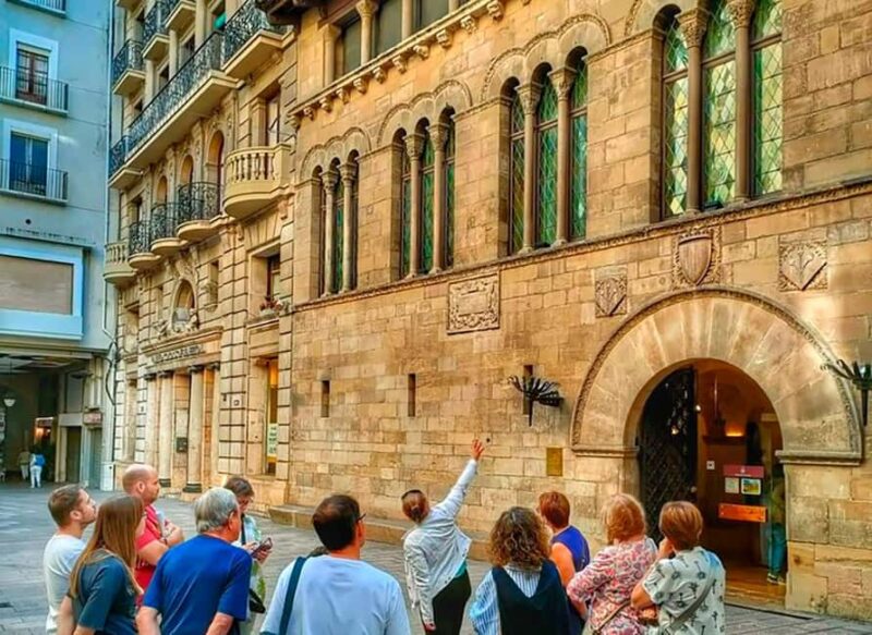 Lleida City Tour & La Seu Vella - Groups and Private Tours with an Official Guide - Discovering Lleida’s Old Town and Modern Streets