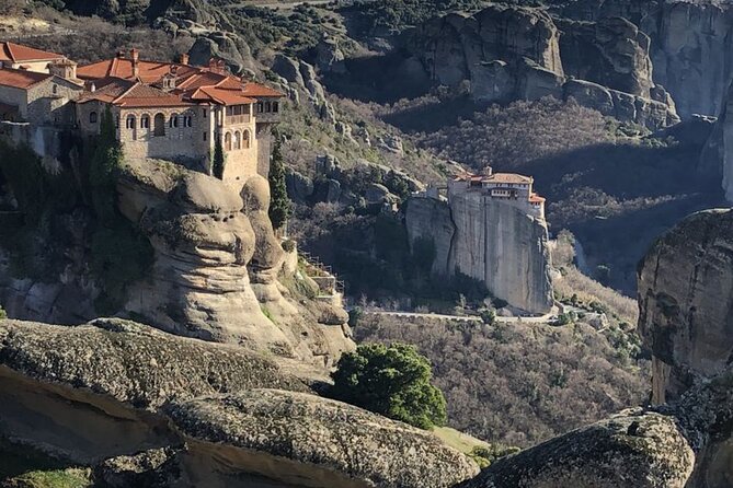 Local Agency - 1 day by Train Thessaloniki to Meteora in English or Spanish - Convenience of Train Travel from Thessaloniki to Kalabaka