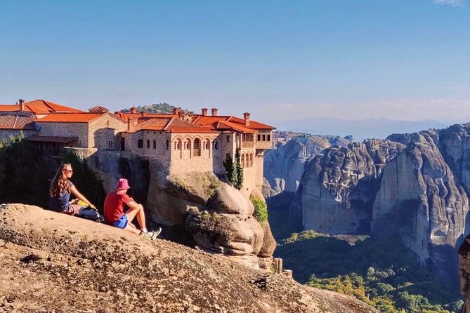 Local Agency - 1 day by Train Thessaloniki to Meteora in English or Spanish - Timing and Pacing of the Meteora Day Trip