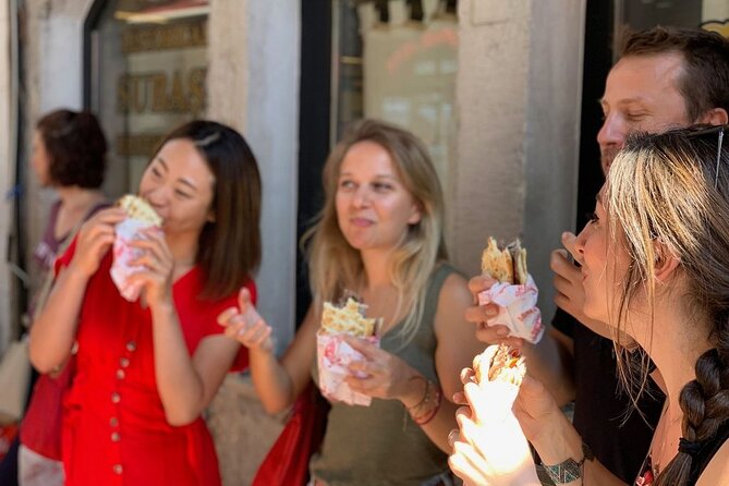 Local Food, History and Hidden Places Walking Tour in Istanbul - Exploring the Grand Bazaar for Kebabs and Shopping