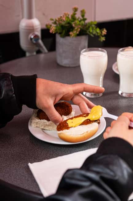 Local Foodie Adventure in Amsterdam - Exploring the Jordaan Neighborhood’s Artistic Ambiance