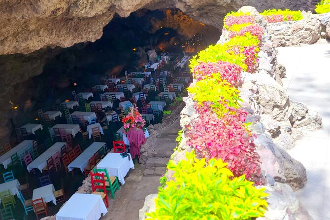 Local Fun from CDMX to The Grotto and the Pyramids of Teotihuacá - A Convenient and Popular Tour to Teotihuacan from Mexico City