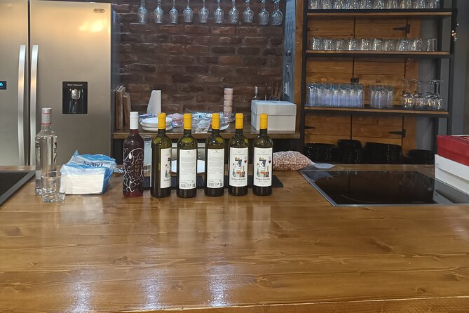 Local wines - food - mythology -secrets - Logistics: Easy Booking and Convenient Location