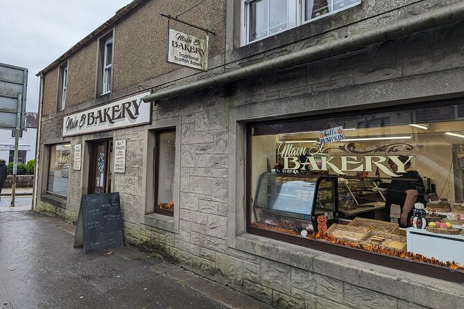 Loch Lomond, Highland Cows, Victorian Town, Kelpies Half-Day Tour - Visiting the Kelpies: The Tallest Equine Sculptures in the World