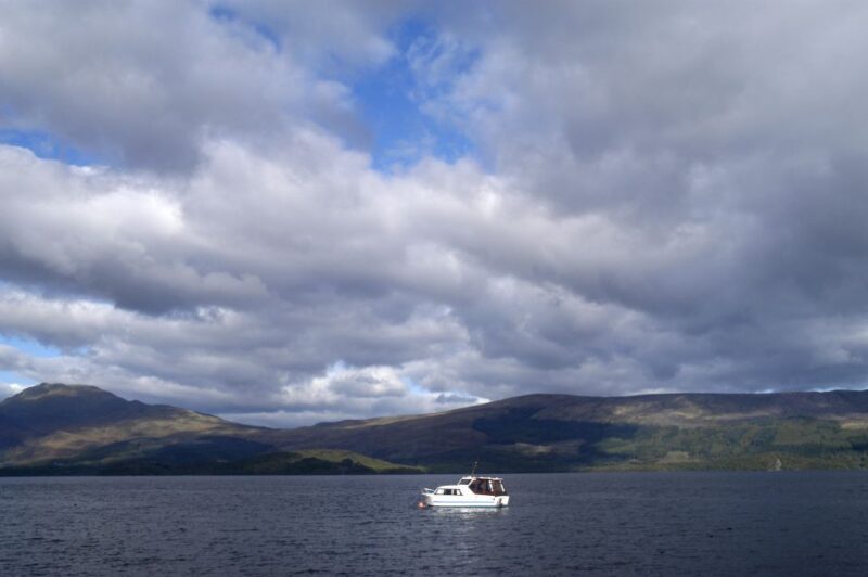 Loch Lomond: Island Discovery 2-Hour Cruise - Passing Loch Lomond Golf Club and Other Landmarks