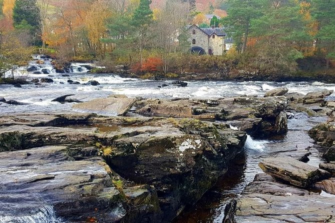Loch Lomond & The Highlands Private Day Tour with Scottish Local - Loch Lomond: Water, Islands, and Historic Shoreline