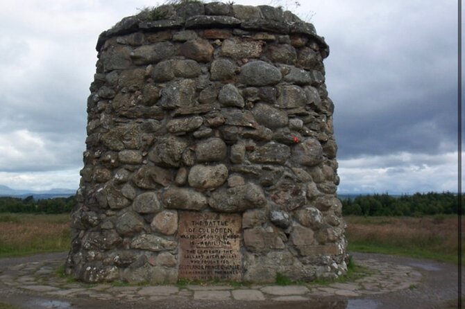 Loch Ness, Culloden, Clava and whisky/gin tour from Inverness. - Culloden Battlefield and Clava Cairns