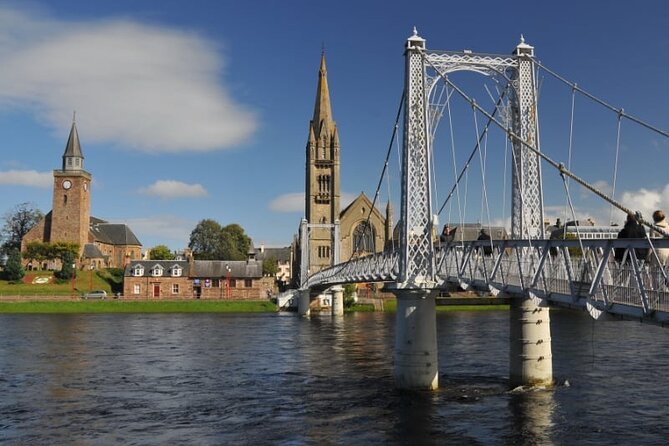 Loch Ness, Urquhart Castle & Culloden Battlefield - Cawdor Castle: A Medieval Fortress Full of Intrigue